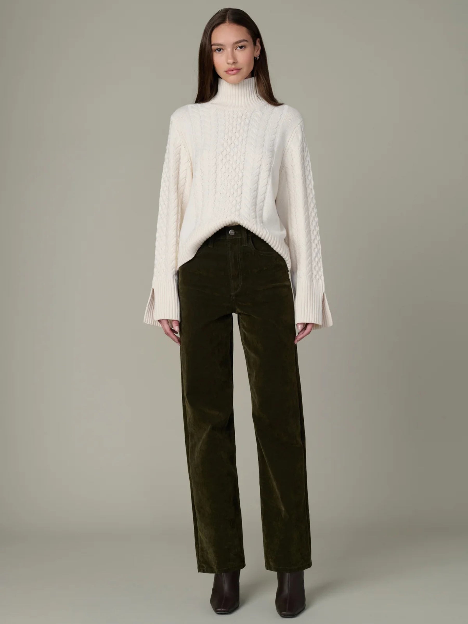 The Margot Straight Flocked Pant - Olive