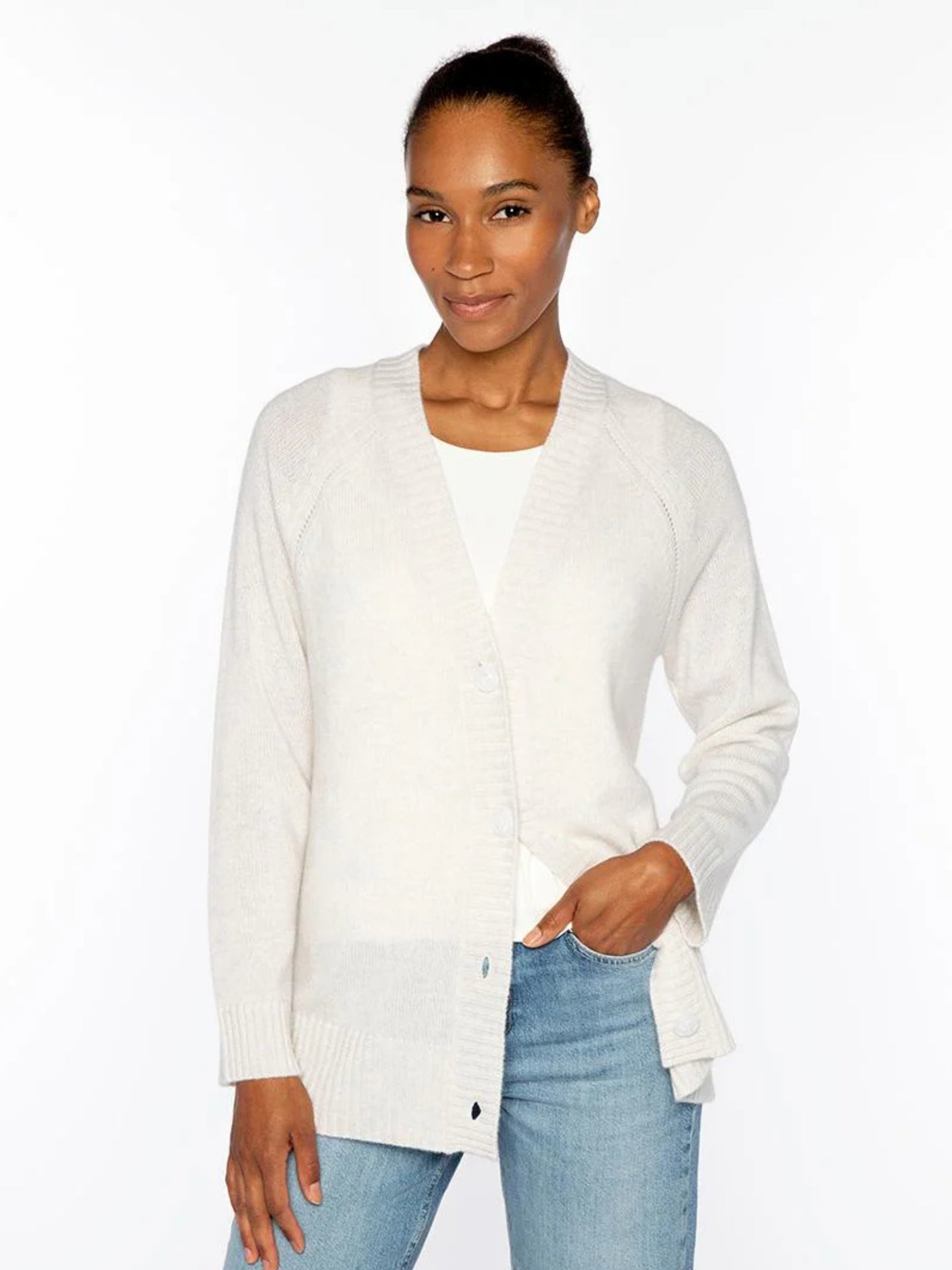 Easy Vee Cardigan - Whisper