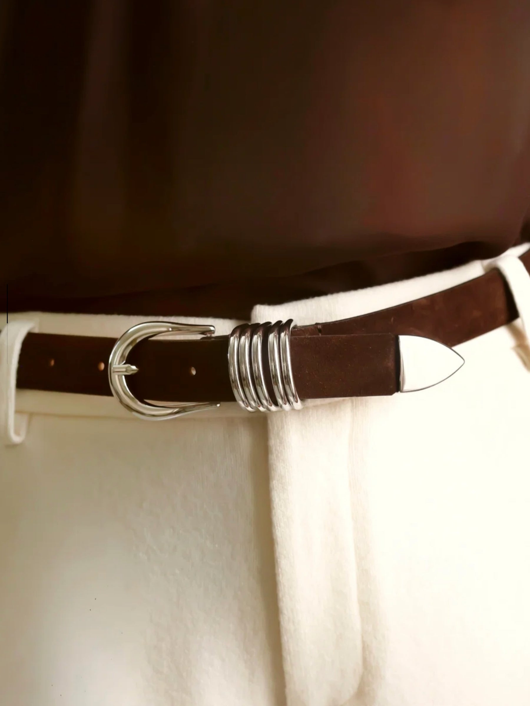 Hollyhock Suede - Chocolate/Silver