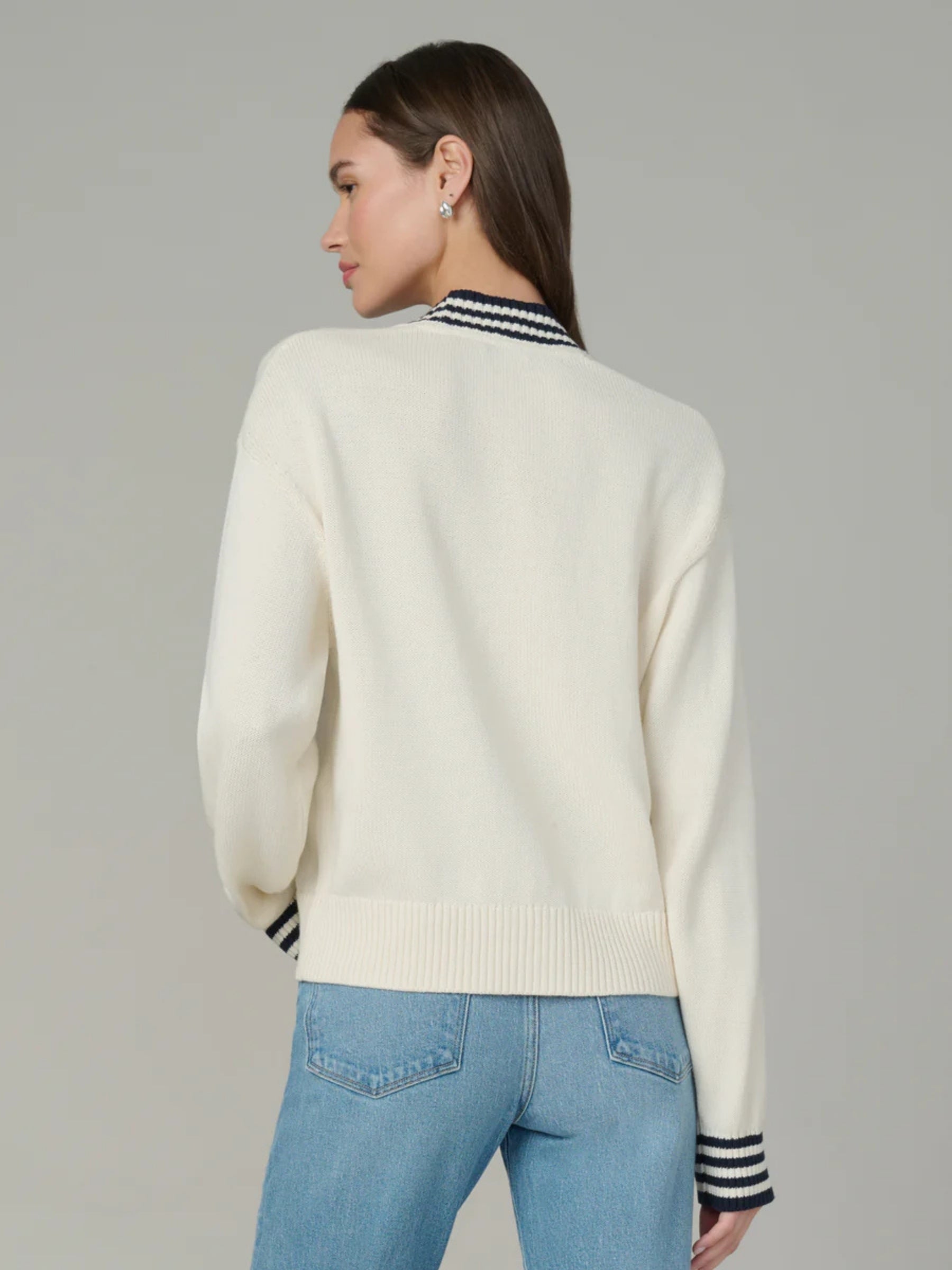 The Leah Cardigan - Ecru/Navy