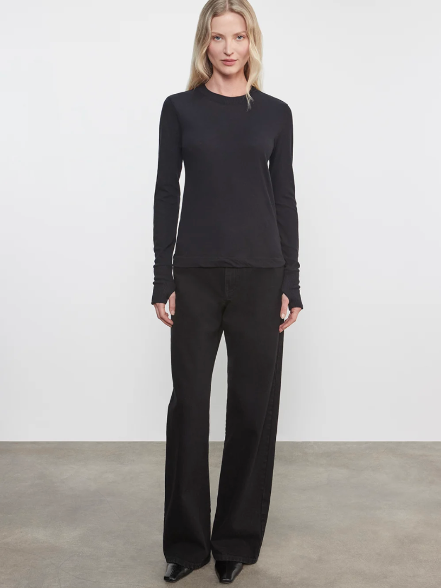 Fine Cashmere Easy Cuffed Crew - Black