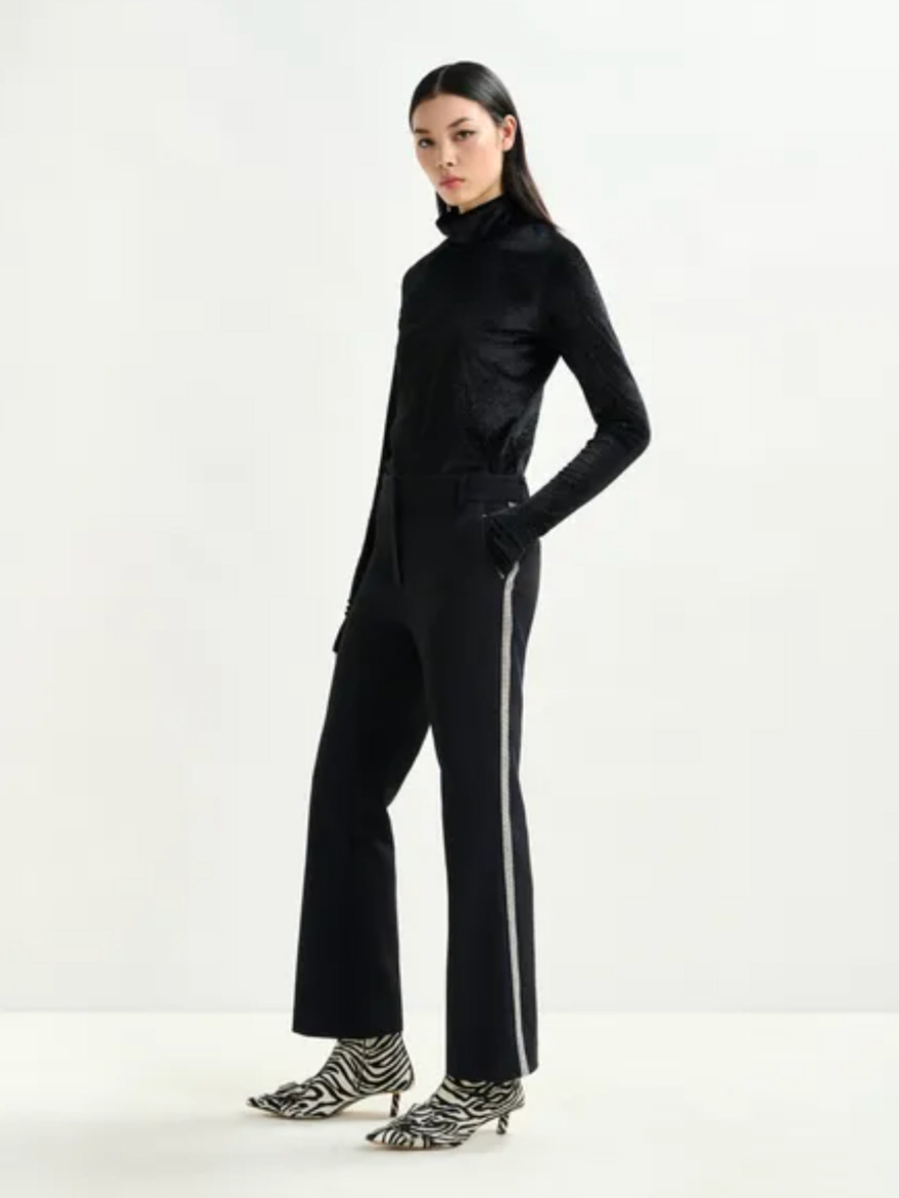 Ibel Flared Pant w/ Rhinestone Sideseams - Black