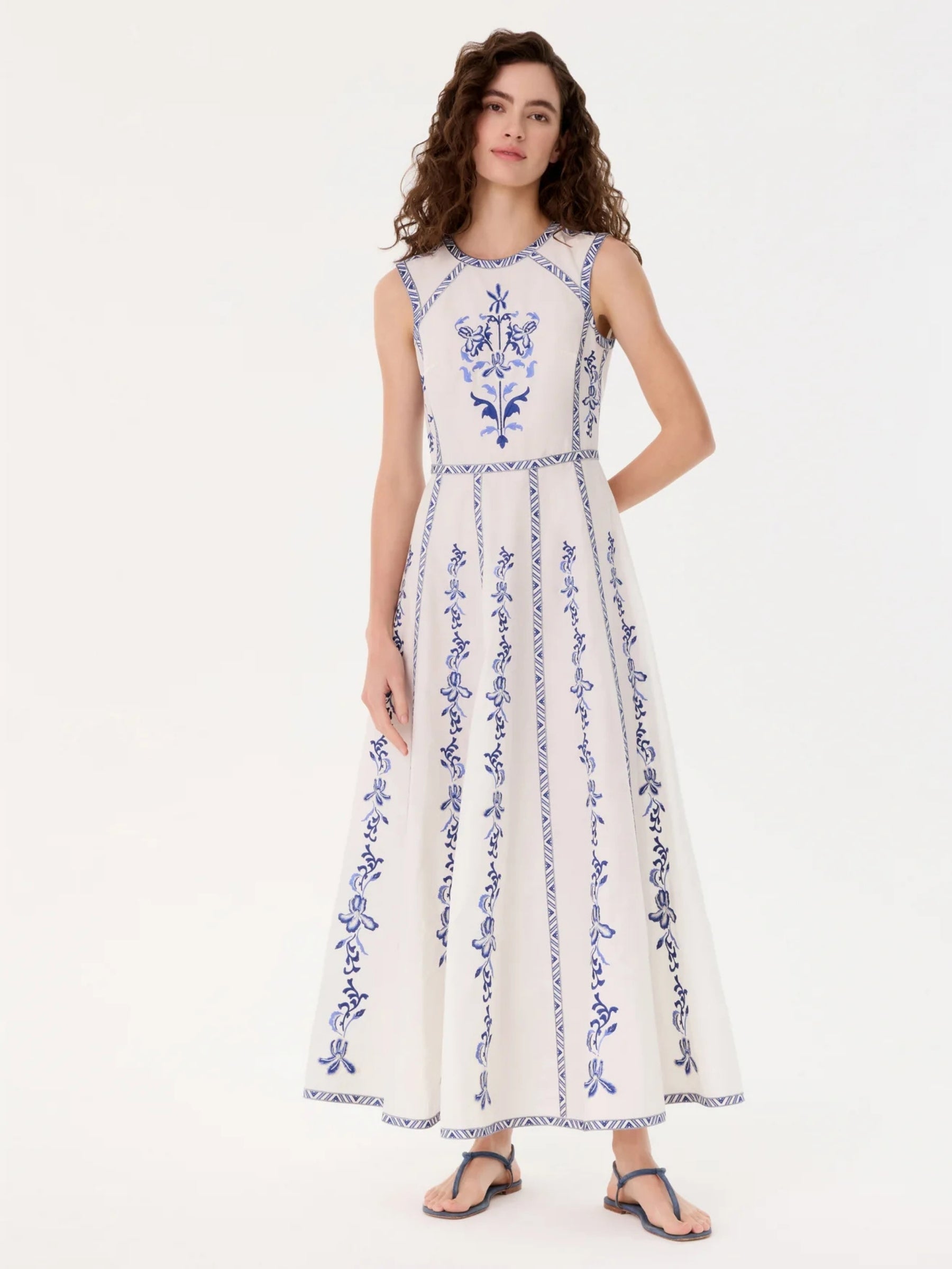Clodette Dress w/ Iris Embroidery - White/Blue