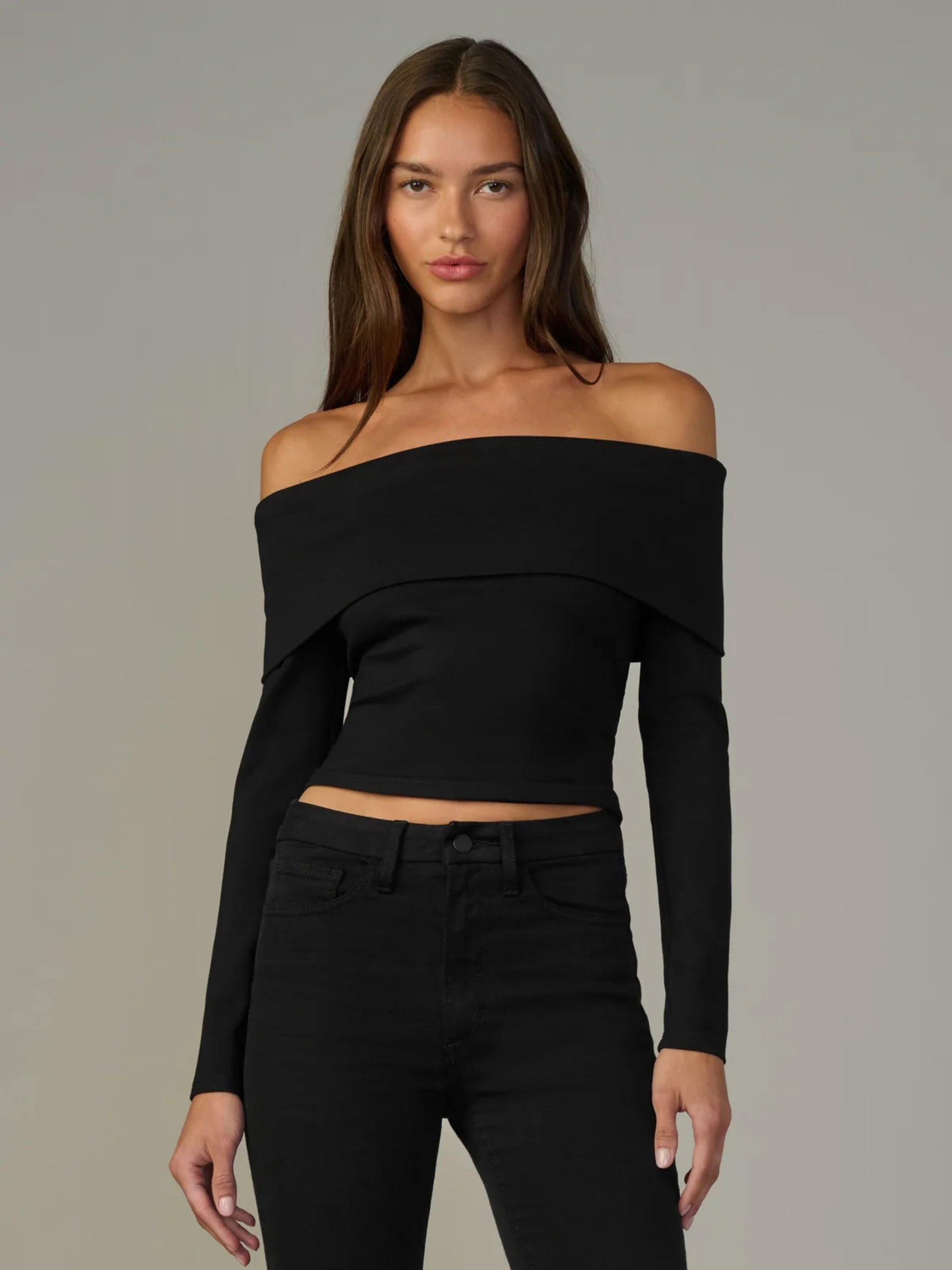 The Olive Off Shoulder Top - Black