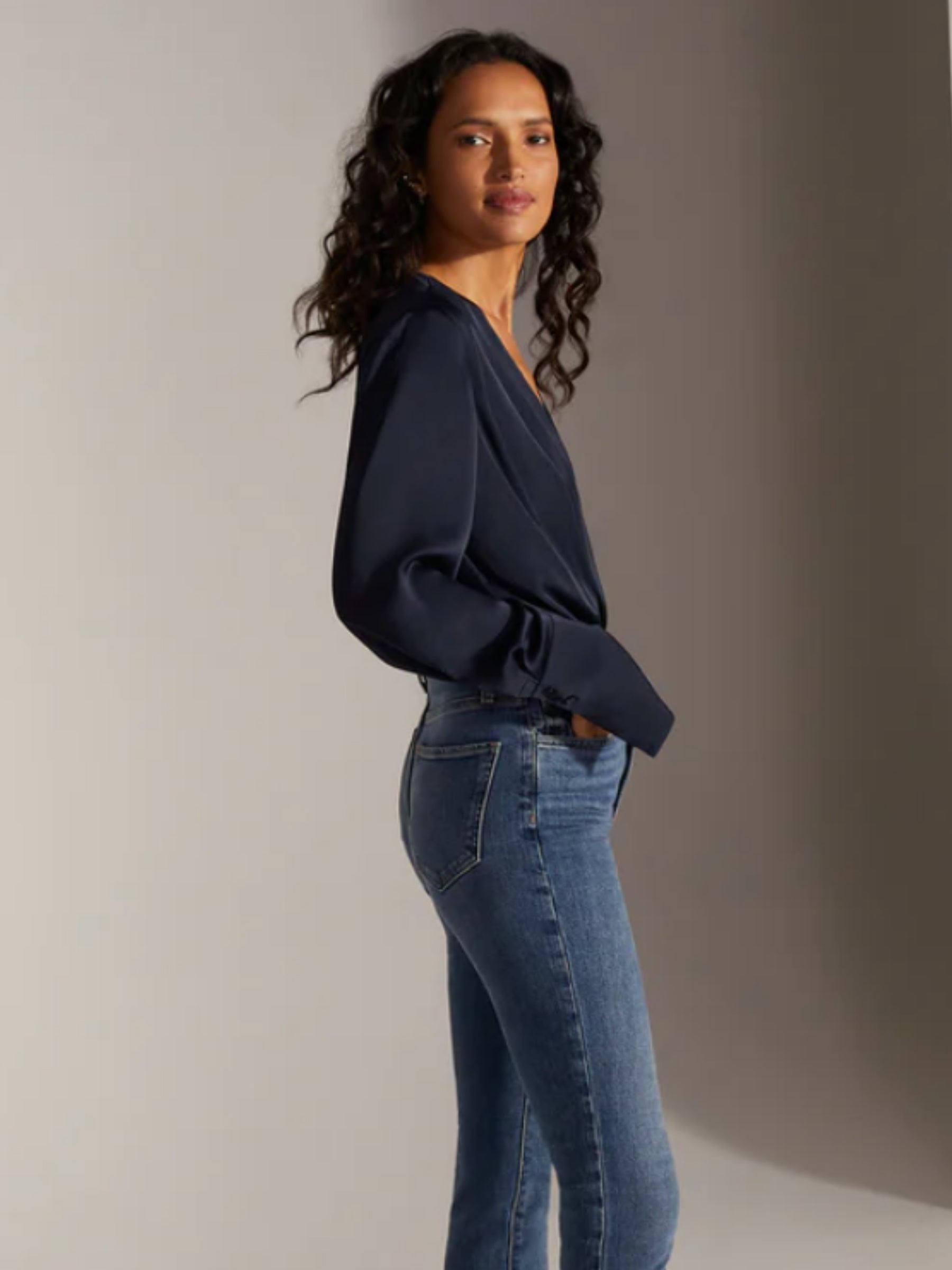 The Date Blouse - Navy